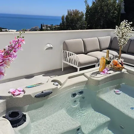 فيلة Luxury Seaview Leala - Tcm تورّوكس كوستا